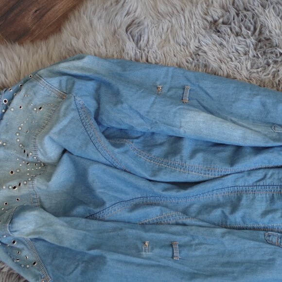 Cute Cowgirl Jean Shirt By Nevada - Picture 4 of 6